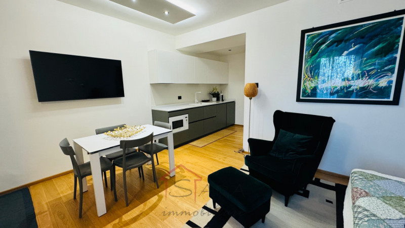 Padova - Zona Centro Storico

Sara Immobiliare propone in locazione appartamento monolocale di 45...