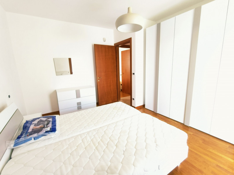 Vicinanza quartiere Pescarini, proponiamo all'interno di un residence ubicato in zona comoda ai s...