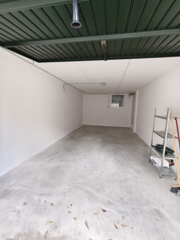 Vicinanza quartiere Pescarini, proponiamo all'interno di un residence ubicato in zona comoda ai s...