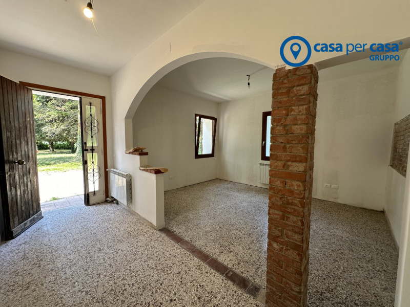 Casa padronale circondata da comfort, tranquillità e tanto verde.

Queste sono le caratteristiche...