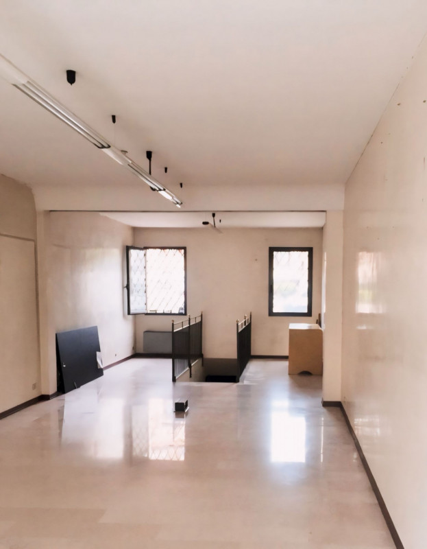 (Per INFO 3316190143) A Castelfranco Veneto, a pochi passi dal centro, proponiamo in affitto nego...