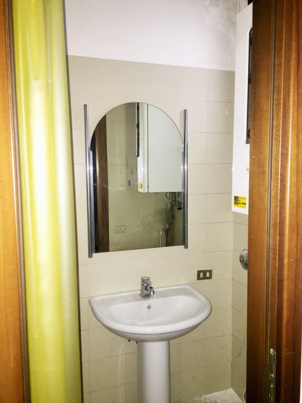 (Per INFO 3316190143) A Castelfranco Veneto, a pochi passi dal centro, proponiamo in affitto un n...