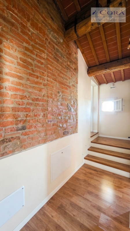 Cervarese S.C. Montemerlo. Affittasi Locazione appartamento su prestigiosa villa storica completa...
