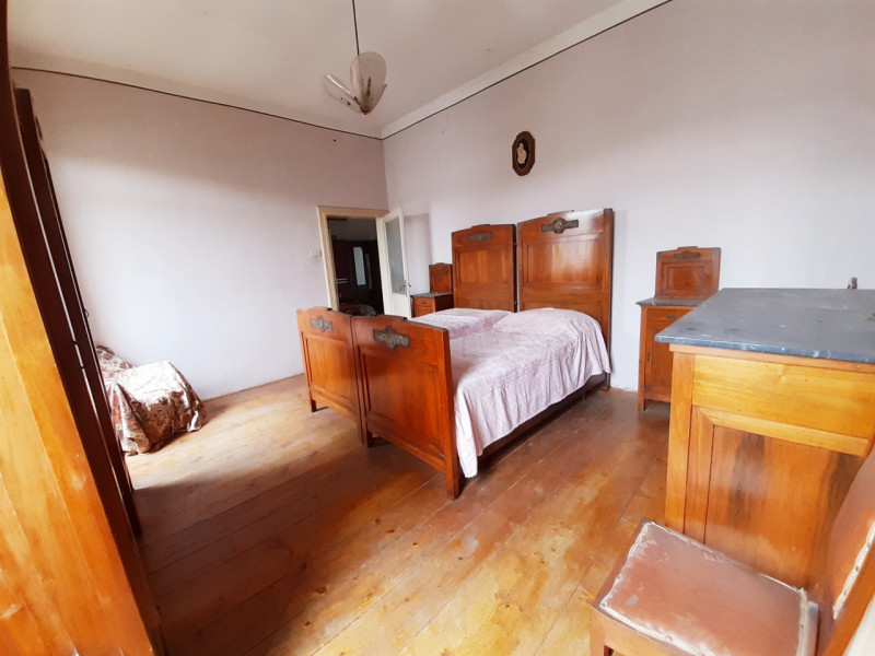 In esclusiva a Battaglia Terme si propone in vendita al secondo ed ultimo piano, all’interno di u...