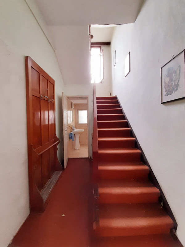 In esclusiva a Battaglia Terme si propone in vendita al secondo ed ultimo piano, all’interno di u...