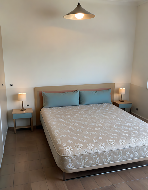 (Per info Cristina 3389226442) A Padova, zona Largo Europa, in palazzina con ascensore e servizio...