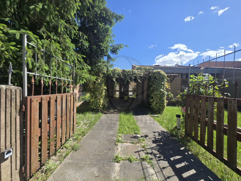 Terni Vendita Casa a schiera porzione di testa