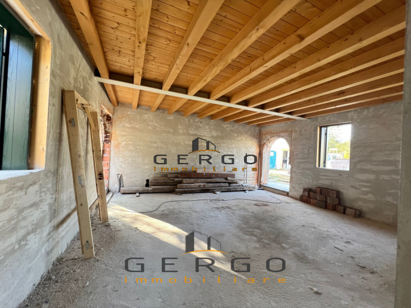 (Per INFO Cristina 3389226442) NOSTRA ESCLUSIVA! Ad Albignasego, in zona Mandriola, via Marconi, ...