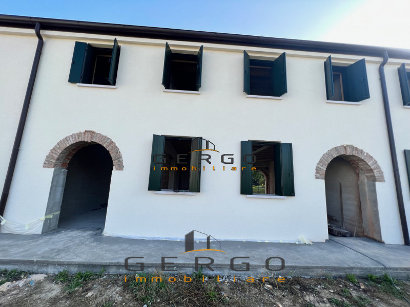 (Per INFO Cristina 3389226442) NOSTRA ESCLUSIVA! Ad Albignasego, in zona Mandriola, via Marconi, ...