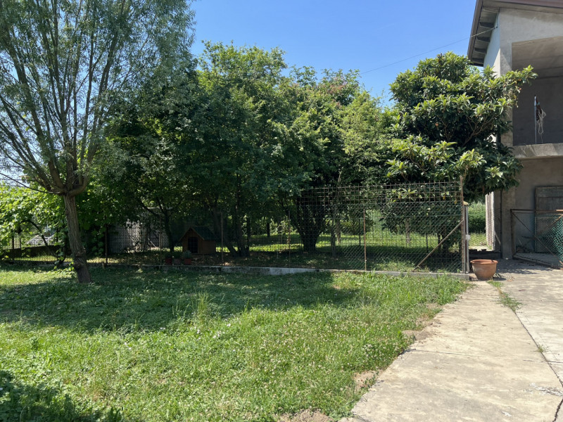 Sarmeola di Rubano (PD):

Immersa nel verde e in una posizione estremamente tranquilla ma strateg...