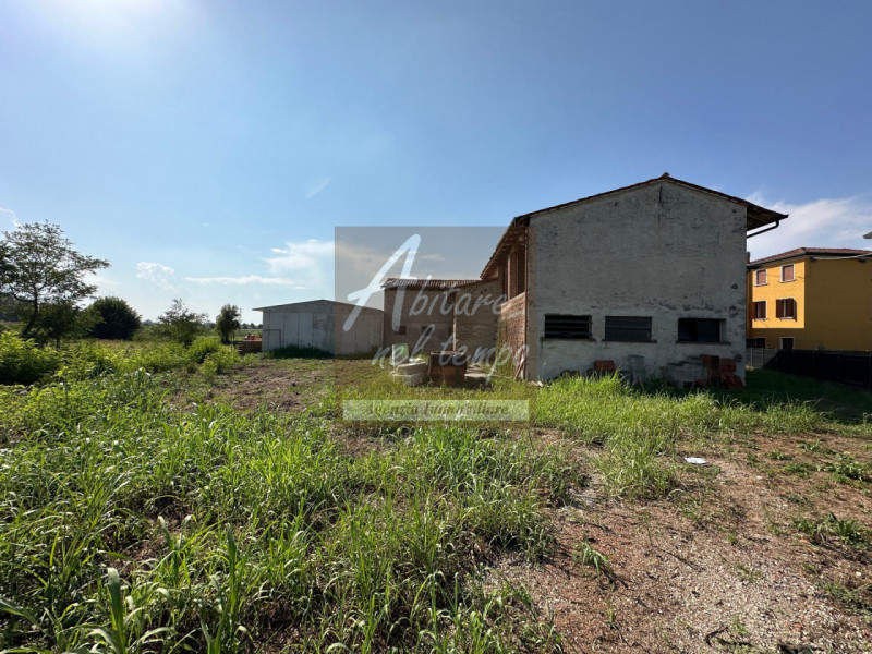 TOMBOLO (PD) - Onara

Vi proponiamo in vendita un rustico di circa 200 mq completamente affacciat...