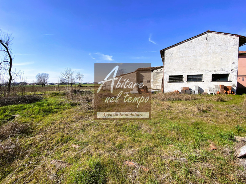 TOMBOLO (PD) - Onara

Vi proponiamo in vendita un rustico di circa 200 mq completamente affacciat...