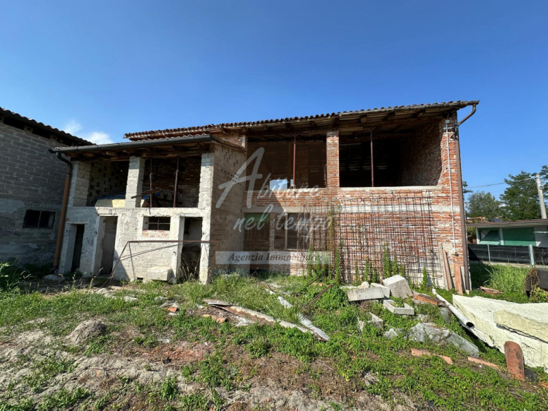 TOMBOLO (PD) - Onara

Vi proponiamo in vendita un rustico di circa 200 mq completamente affacciat...