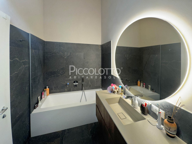 Rif. V4452 - Maser, località Coste, villetta singola di recentissima costruzione in vendita, como...