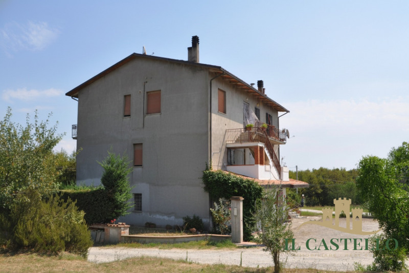 Castiglione del Lago Vendita Appartamento pentalocale