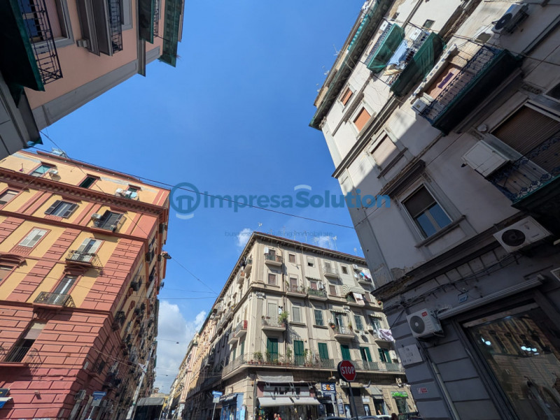 VENDITE Locali commerciali a Napoli – foto 1