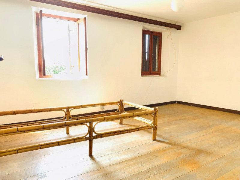 Ns Esclusiva - Osigo - €93.000!!!!!!!!
Vendiamo casale dalle metrature decisamente generose.Tre l...