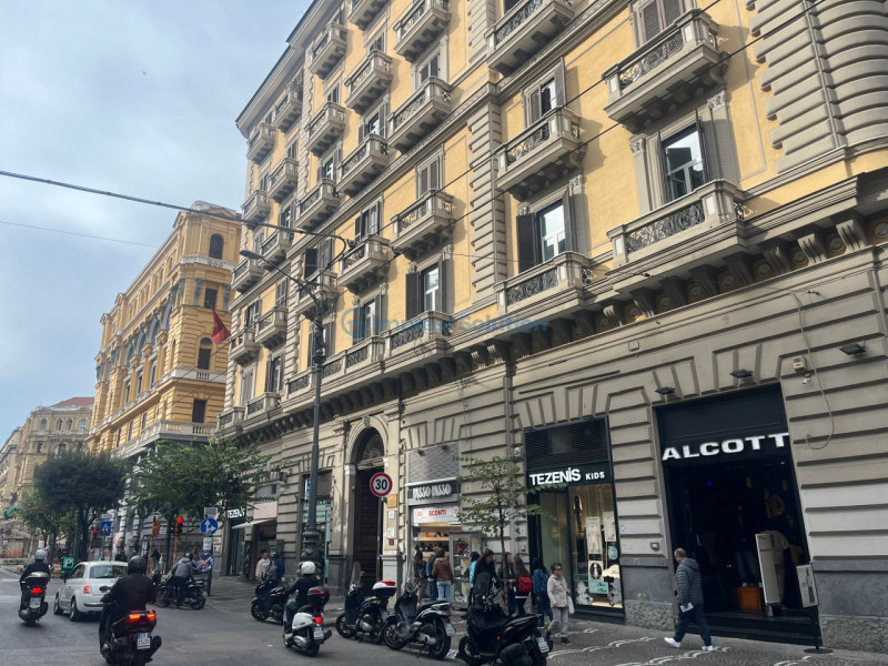 Negozi in Affitto a Napoli