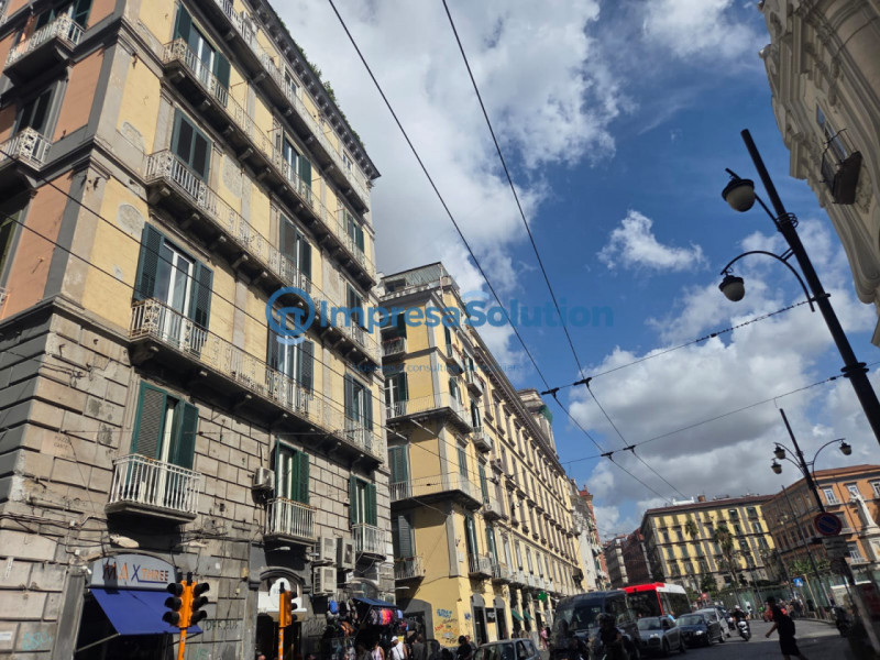 Napoli Vendita Negozio