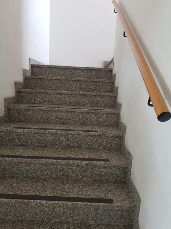 Si propone in VENDITA al primo piano di un fabbricato di recente costruzione servito anche da asc...