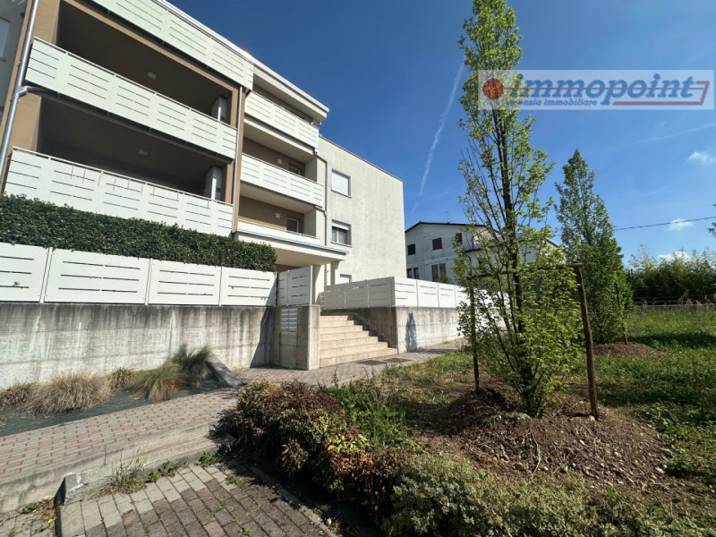 In contesto residenziale di recente costruzione sito in Comune di Cassola - località San Giuseppe...