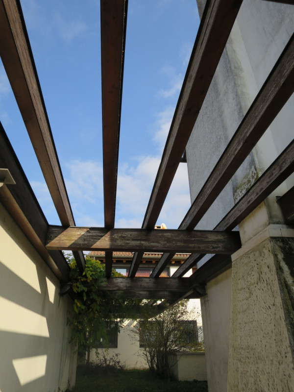 Zona Caonada, all'interno di un compendio immobiliare si propone bifamiliare al grezzo avanzato (...