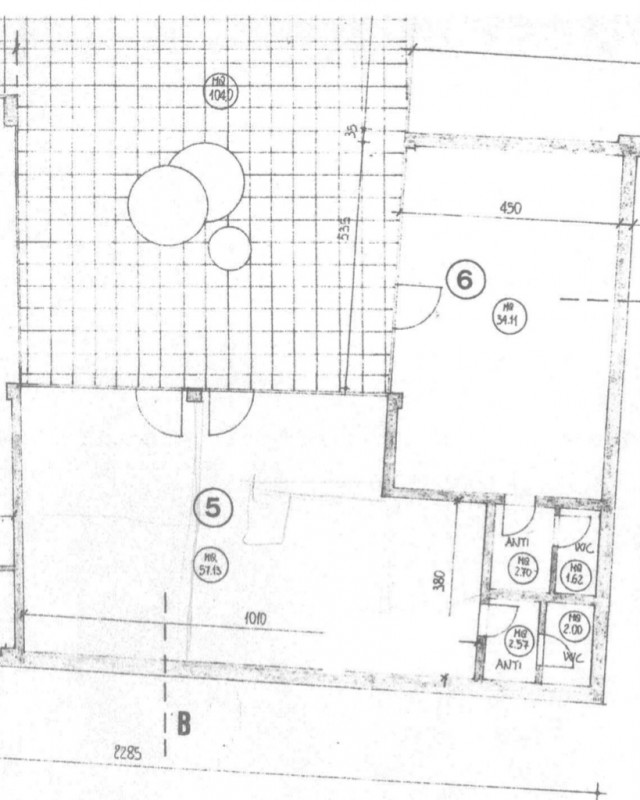 Castelfranco V.to: in posizione centrale, all'interno di una piazzetta ed adiacente ad un grande ...