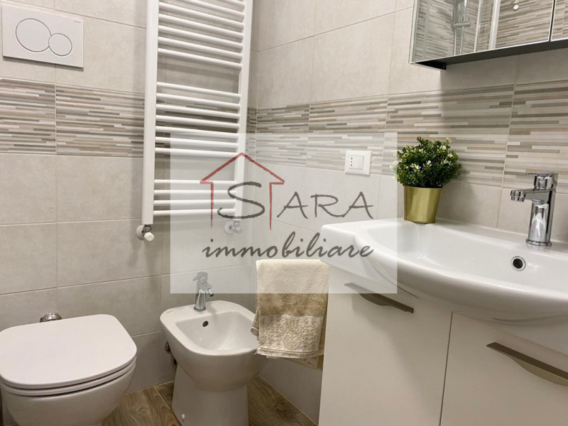 PADOVA - ZONA ISTITUTI UNIVERSITARI PORTELLO: 

SOLO PER PROFESSIONISTI / LAVORATORI NO STUDENTI
...