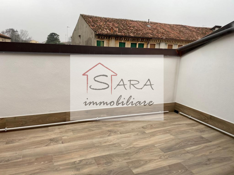 PADOVA - ZONA ISTITUTI UNIVERSITARI PORTELLO: 

SOLO PER PROFESSIONISTI / LAVORATORI NO STUDENTI
...