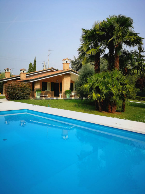 Soiano del Lago Vendita Villa