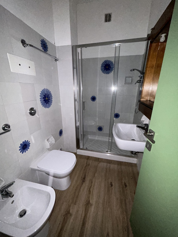 Padova zona Ospedali via Falloppio INVIARE MAIL DI PRESENTAZIONE - MINIMO 15 MESI DI LOCAZIONE (1...