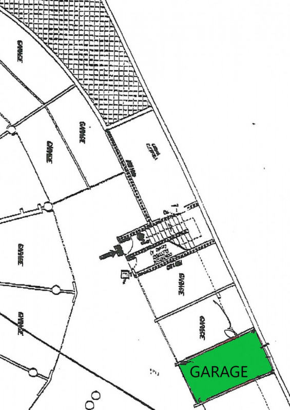 VICENZA: UFFICIO al primo piano con ascensore e garage su stabile ad uso direzionale. Ampia dispo...