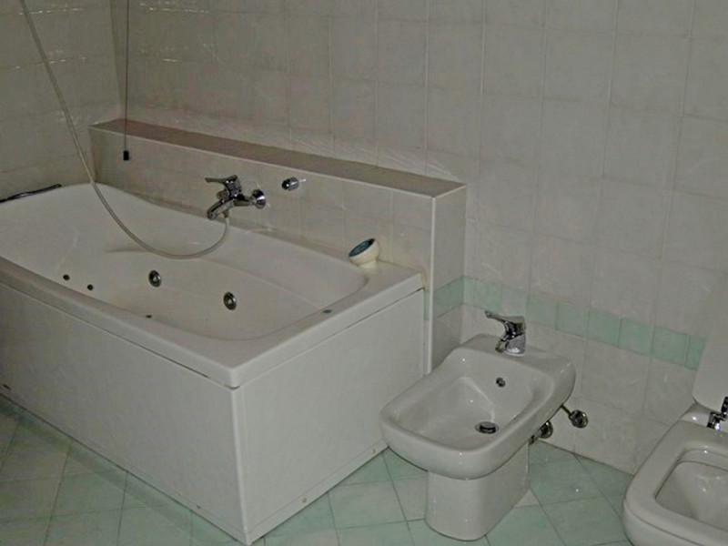 VICENZA, NEL CUORE DEL CENTRO STORICO a 100 metri da Piazza dei Signori in strada laterale tranqu...