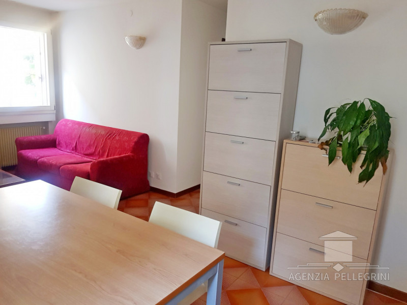 VICENZA, PARAGGI SANTA LUCIA, a pochi passi da Ponte degli Angeli e Piazza Matteotti, proponiamo ...