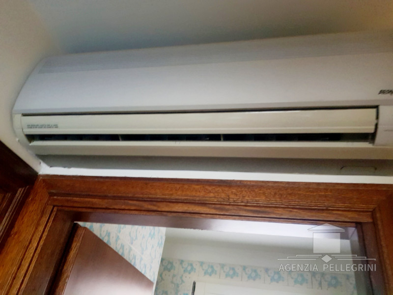 VICENZA, PARAGGI SANTA LUCIA, a pochi passi da Ponte degli Angeli e Piazza Matteotti, proponiamo ...