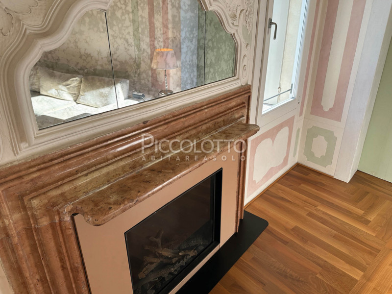 Rif. V4502 - Nel suggestivo centro di Asolo, a pochi passi dalla piazza centrale e dall'Hotel Vil...