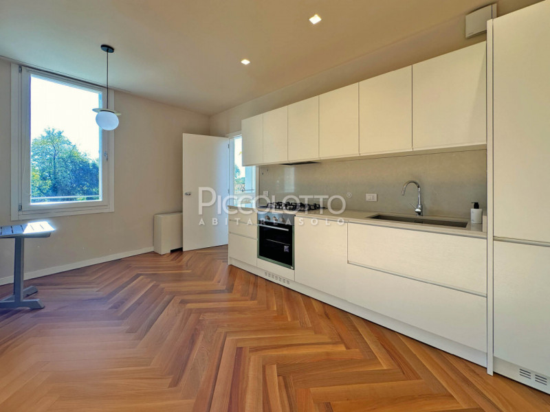 Rif. V4502 - Nel suggestivo centro di Asolo, a pochi passi dalla piazza centrale e dall'Hotel Vil...