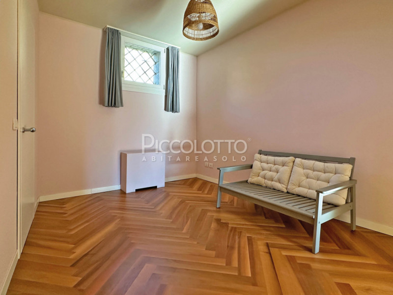 Rif. V4502 - Nel suggestivo centro di Asolo, a pochi passi dalla piazza centrale e dall'Hotel Vil...