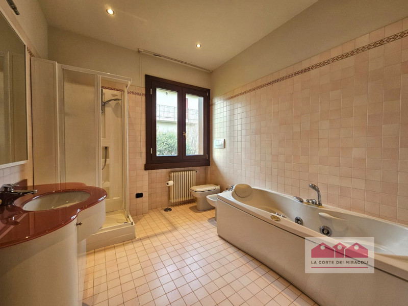 DISPONIBILE DA FINE GIUGNO - VICENZA: BELLISSIMA CASA INDIPENDENTE A SOLO 8 MINUTI DA VICENZA. EU...