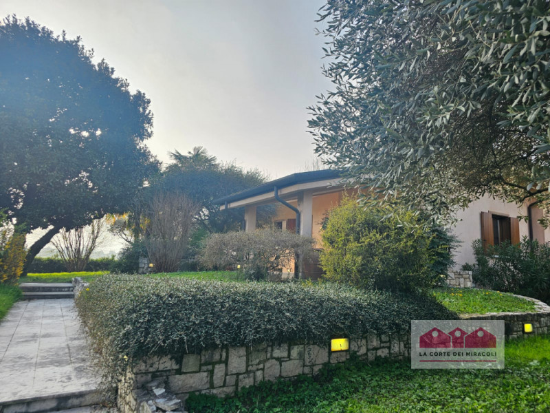 DISPONIBILE DA FINE GIUGNO - VICENZA: BELLISSIMA CASA INDIPENDENTE A SOLO 8 MINUTI DA VICENZA. EU...