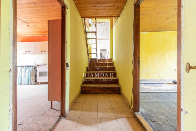 Villa d'Asolo: inserito in contesto tipico della vita contadina dell'epoca, con corte in comune c...