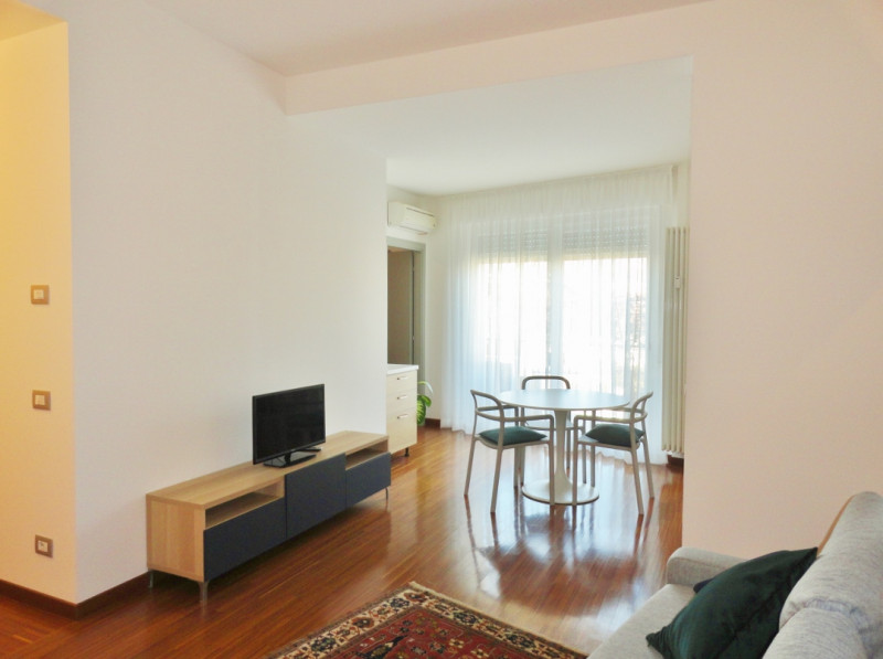 RAFFINATO MINI COMPLETAMENTE ARREDATO IN AFFITTO CON CONTRATTO TRANSITORIO (PERIODO MINIMO 12 - M...