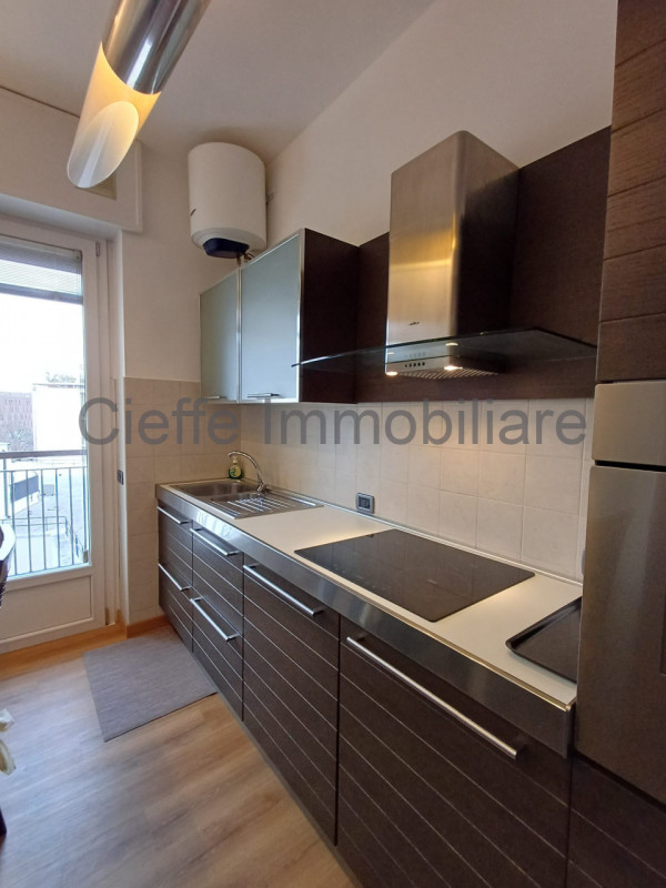 Nel cuore pulsante del Centro Storico di Padova, proponiamo in affitto un raffinato appartamento ...