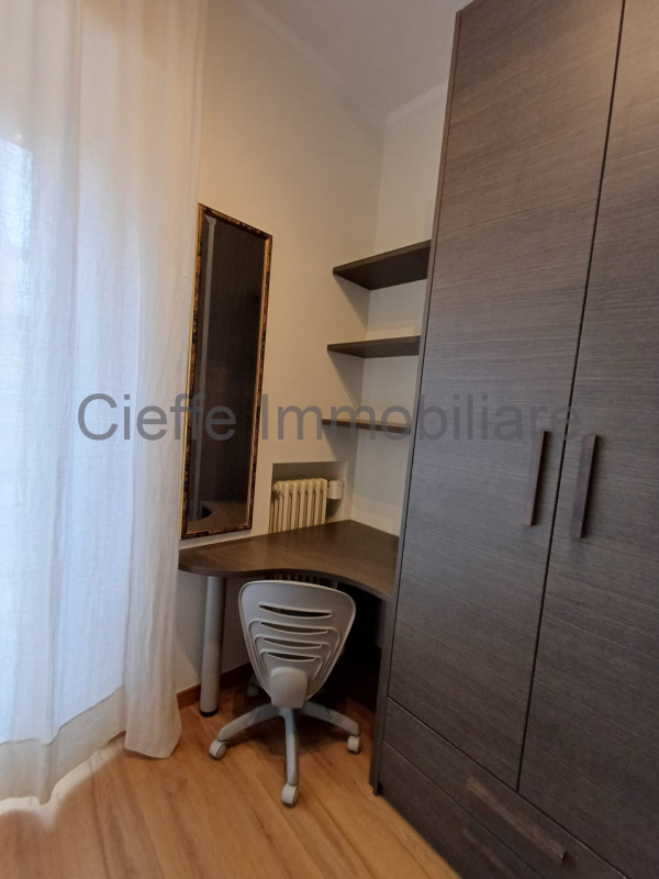 Nel cuore pulsante del Centro Storico di Padova, proponiamo in affitto un raffinato appartamento ...