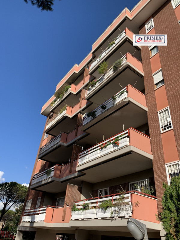 Roma Vendita Appartamento trilocale