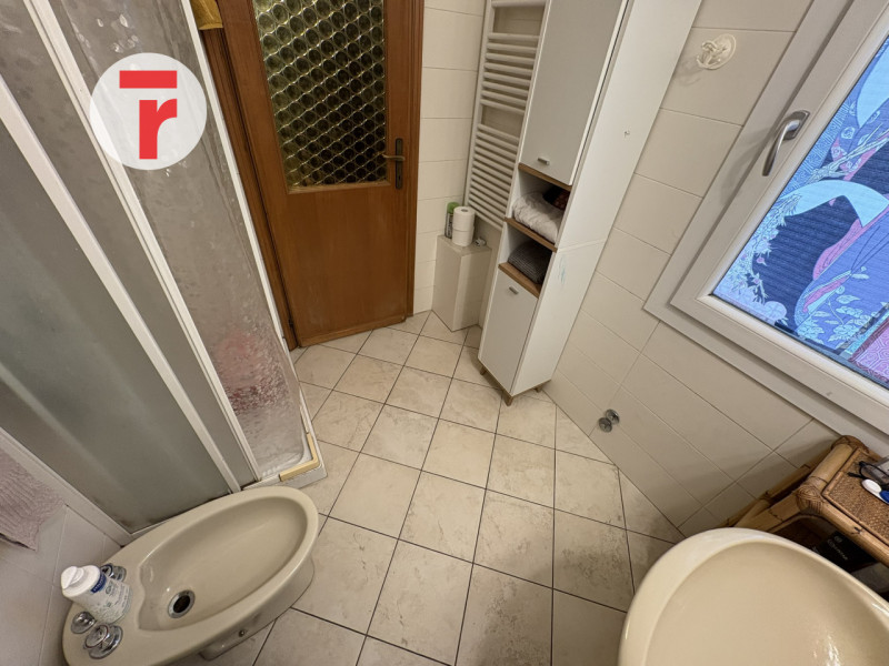 Nel quartiere Buon Pastore, in contesto residenziale tranquillo e riservato, bifamiliare caratter...