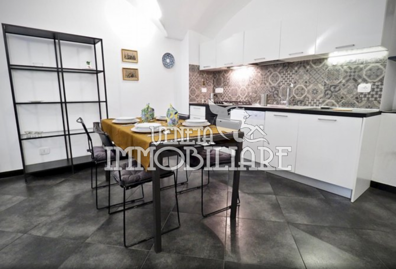 Genova Affitto Appartamento quadrilocale