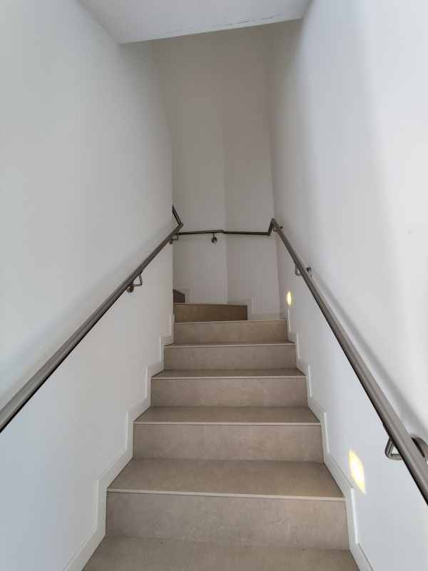 In una delle zone più ricercate di Vicenza, precisamente nel tranquillo quartiere residenziale di...