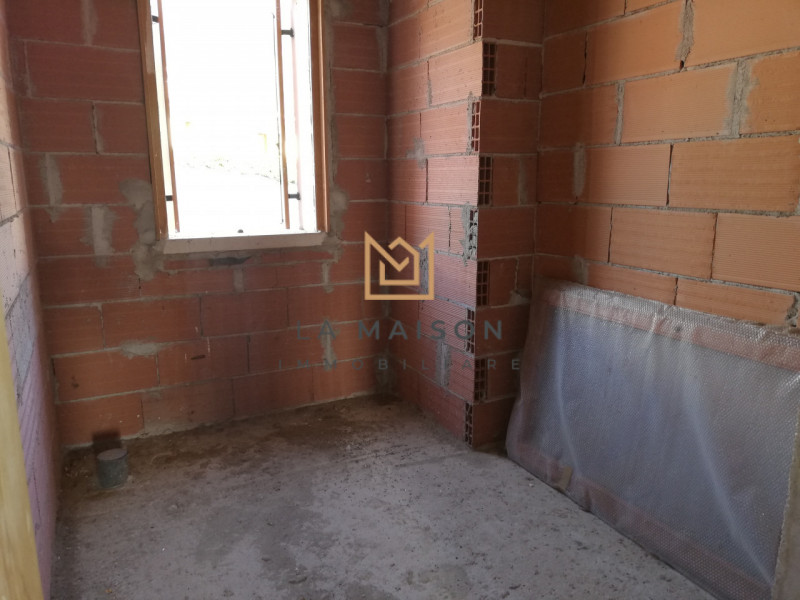 NOSTRA ESCLUSIVA: In splendida zona collinare a pochi passi dal centro di Possagno vendiamo villa...