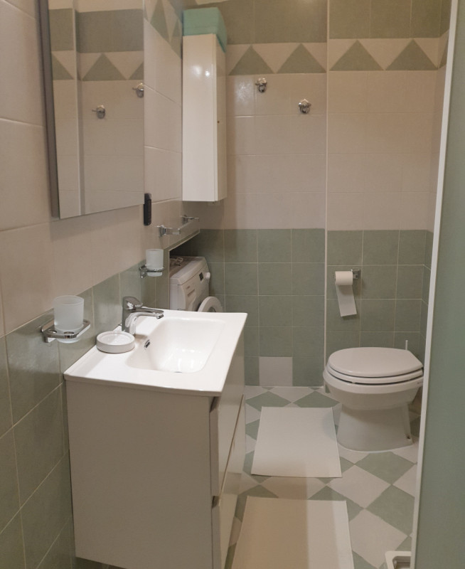 LIBERO DA DICEMBRE 2025. 
In quartiere centralissimo Sacro Cuore, a pochi passi dalla zona pedona...